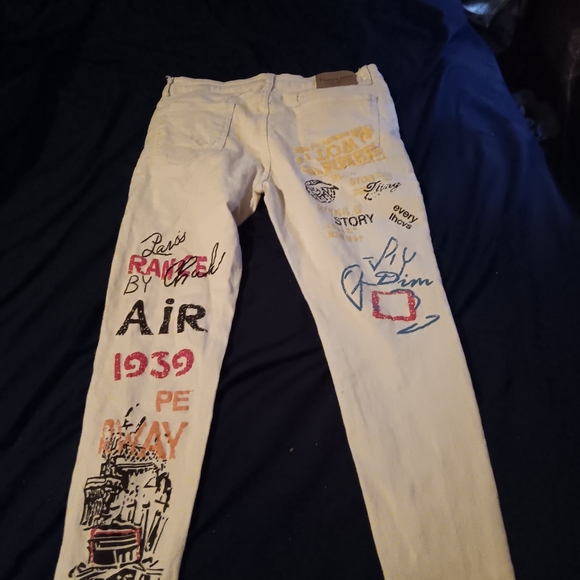 Jeans - Picture 2 of 2